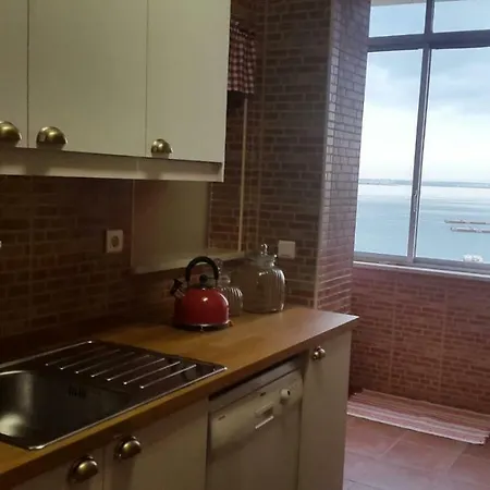 Vista Tejo Almada